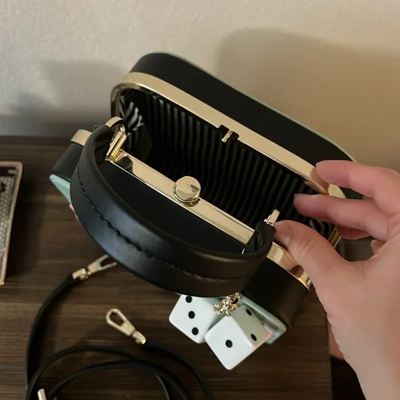 SOLD!! Kate Spade Checking In Car Violina - Picture 4 of 4